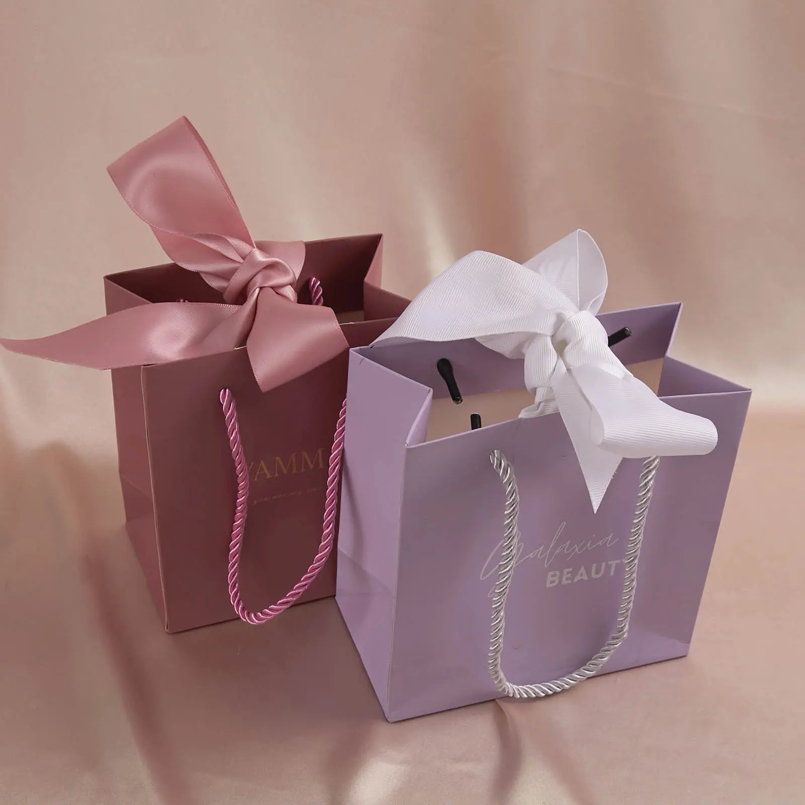 Luxury Jewelry Gift Paper Bags (2)