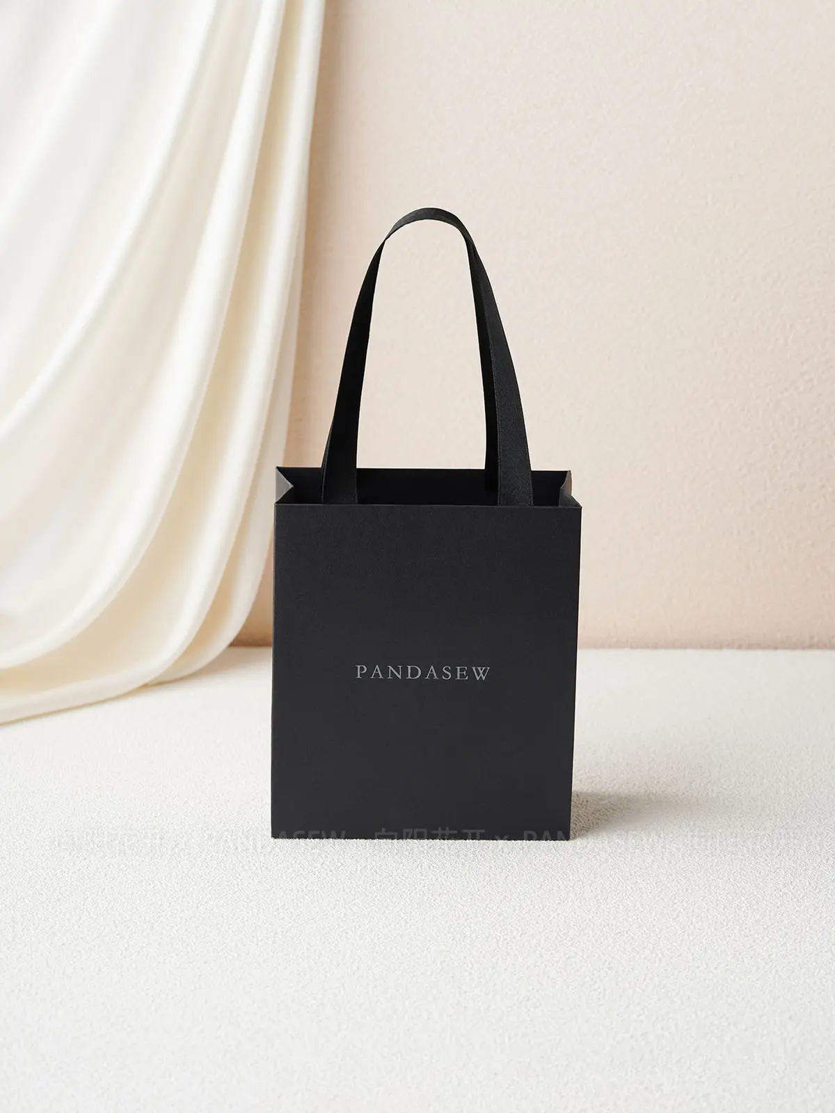 Luxury Jewelry Gift Paper Bags (4)